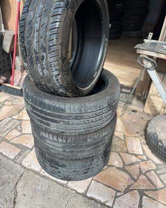 Gomme Viking 225 45 17