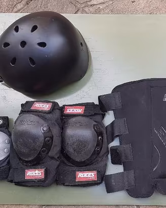 Casco Bell parastinchi TryAll ginocchiere Roces