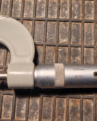 Micrometro centesimale