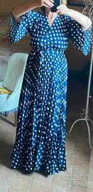 Abito elegante nuovo