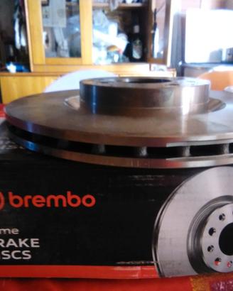 dischi freno anteriori Brembo 