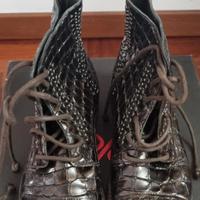 Stivali donna con borchie