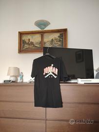 maglietta nera Jordan con stampe
