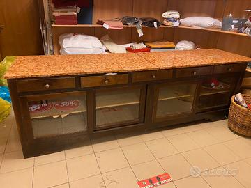 tavolone/bancone negozio in legno, marmo e vetro
