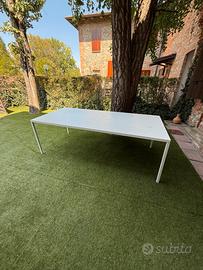 Tavolo calligaris in metallo bianco