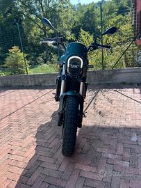Benelli 800 trail