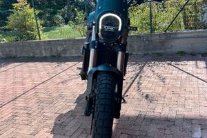 Benelli 800 trail