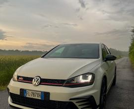 VOLKSWAGEN Golf 7ª serie - 2017