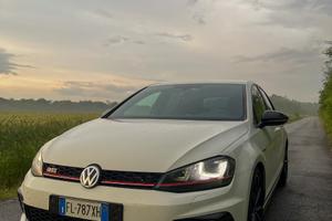 VOLKSWAGEN Golf 7ª serie - 2017