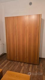 Armadio a 3 ante