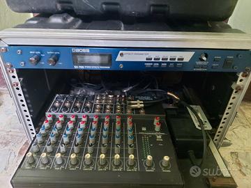 Multieffetto Boss SX 700 con Harmonizer