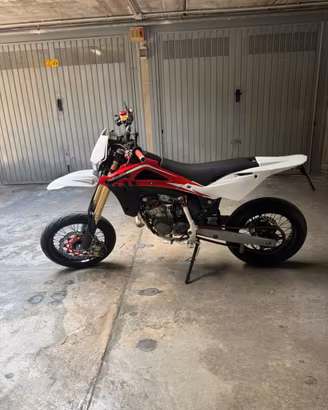 Husqvarna sm 125 2010