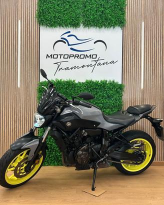 YAMAHA MT07 MT 07 MT-07 NIGHT FLUO - DA 69€ AL MES