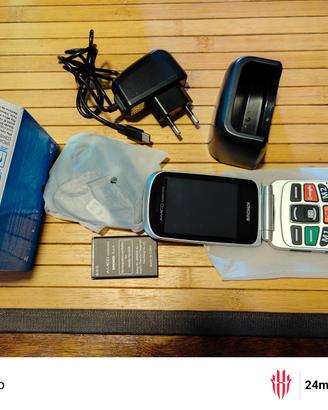 Set completo cellulare Brondi Amico Supervoice 