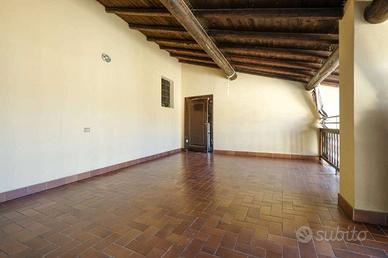 Attico / Mansarda di 126 m² con 3 locali a Caprino