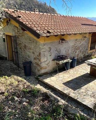 Rustico / Casale di 88 m² con 1 locale a Pigna