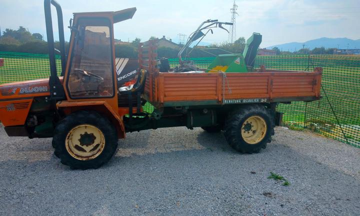 Trattore Goldoni con cassone ribaltabile 40cv