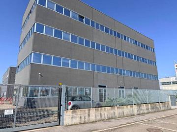 Immobile di 100 m² con 1 locale a San Giovanni in 