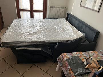 DIVANO LETTO IN ALCANTARA BLU – PARI AL NUOVO