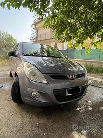 HYUNDAI i20 - 2009
