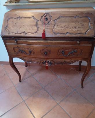 Scrivania a cassetti