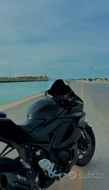 Yamaha R3 2024 - Nera - 18.000 km - Scarico MIVV S
