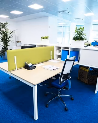 Azienda dismette mobili ufficio