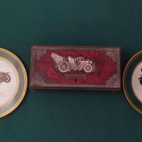 SCATOLA E PIATTINI IN METALLO AUTO D'EPOCA