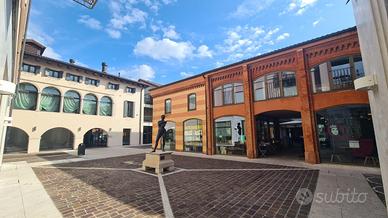 Negozio di prestigio in centro - 70 m² o 130 m?