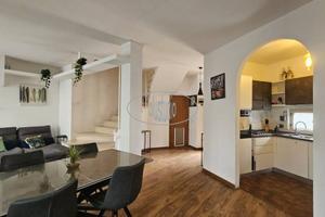 Villetta a schiera di 167 m² con 5 locali e box au