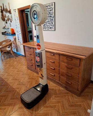 Bilancia pesapersone Vandoni Milano - 1960 vintage