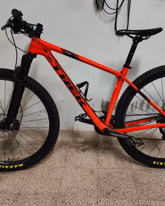 MTB Trek Procaliber 9.6 in carbonio da 29 pollici.