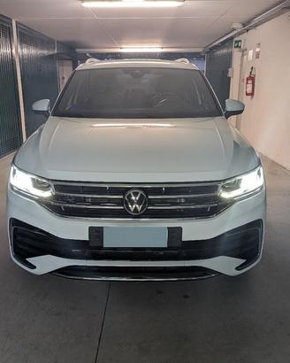 Tiguan 2.0 TDI R-LINE DSG