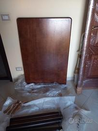 Tavolo in legno massello