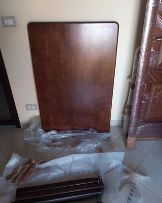 Tavolo in legno massello