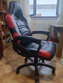 Poltrona ergonomica per giochi online