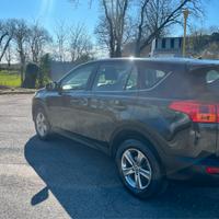 TOYOTA RAV 4 2.0 D-4D