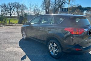 TOYOTA RAV 4 2.0 D-4D