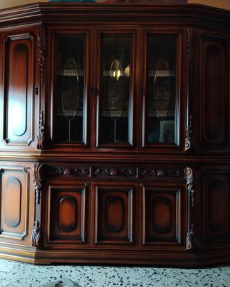 Credenza con vetrina 