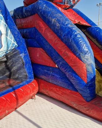 Gonfiabile Spiderman per bambini