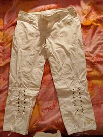 pantaloni con stringhe 