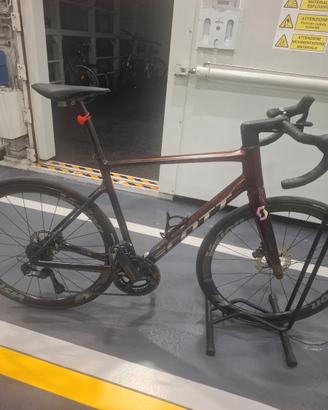 Bicicletta Scoot Addict 30 ,2025