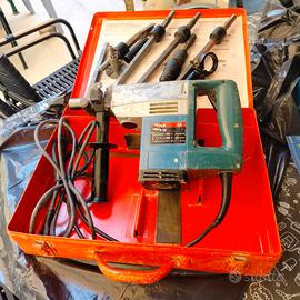 Martello perforatore della Bosch, con accessori