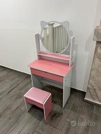 Scrivania trucco bambina