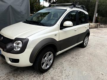 Panda cross   4x4 1.3 mtj  95.000km