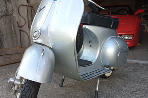 Vespa VBN3T 125cc del 1960 restaurata motore nuovo