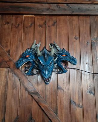 Lampada tri-drago da parete