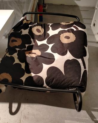 sedia a dondolo fat boy con sacco marimekko