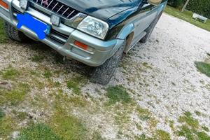 Mitsubishi l200 (2019-->) - 2001