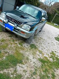 Mitsubishi l200 (2019-->) - 2001